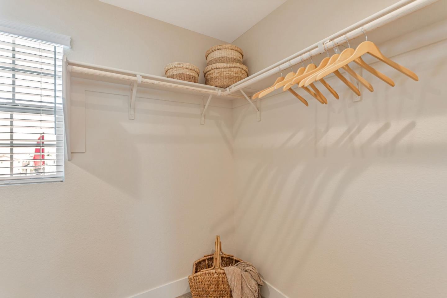 Detail Gallery Image 38 of 59 For 1143 Coyote Peak Way, Hollister,  CA 95023 - 4 Beds | 2/1 Baths