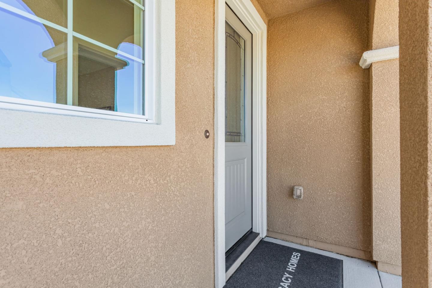 Detail Gallery Image 6 of 59 For 1143 Coyote Peak Way, Hollister,  CA 95023 - 4 Beds | 2/1 Baths