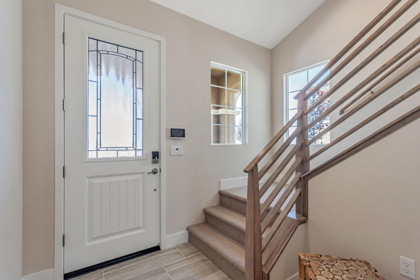 Detail Gallery Image 8 of 59 For 1143 Coyote Peak Way, Hollister,  CA 95023 - 4 Beds | 2/1 Baths