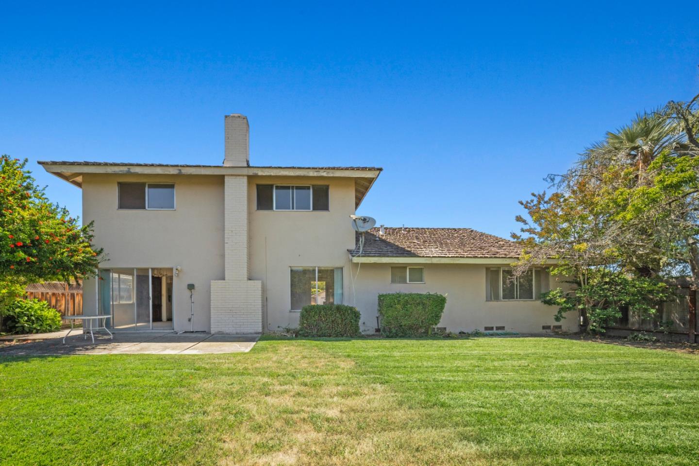 Detail Gallery Image 20 of 24 For 22709 Picador Dr, Salinas,  CA 93908 - 5 Beds | 3 Baths