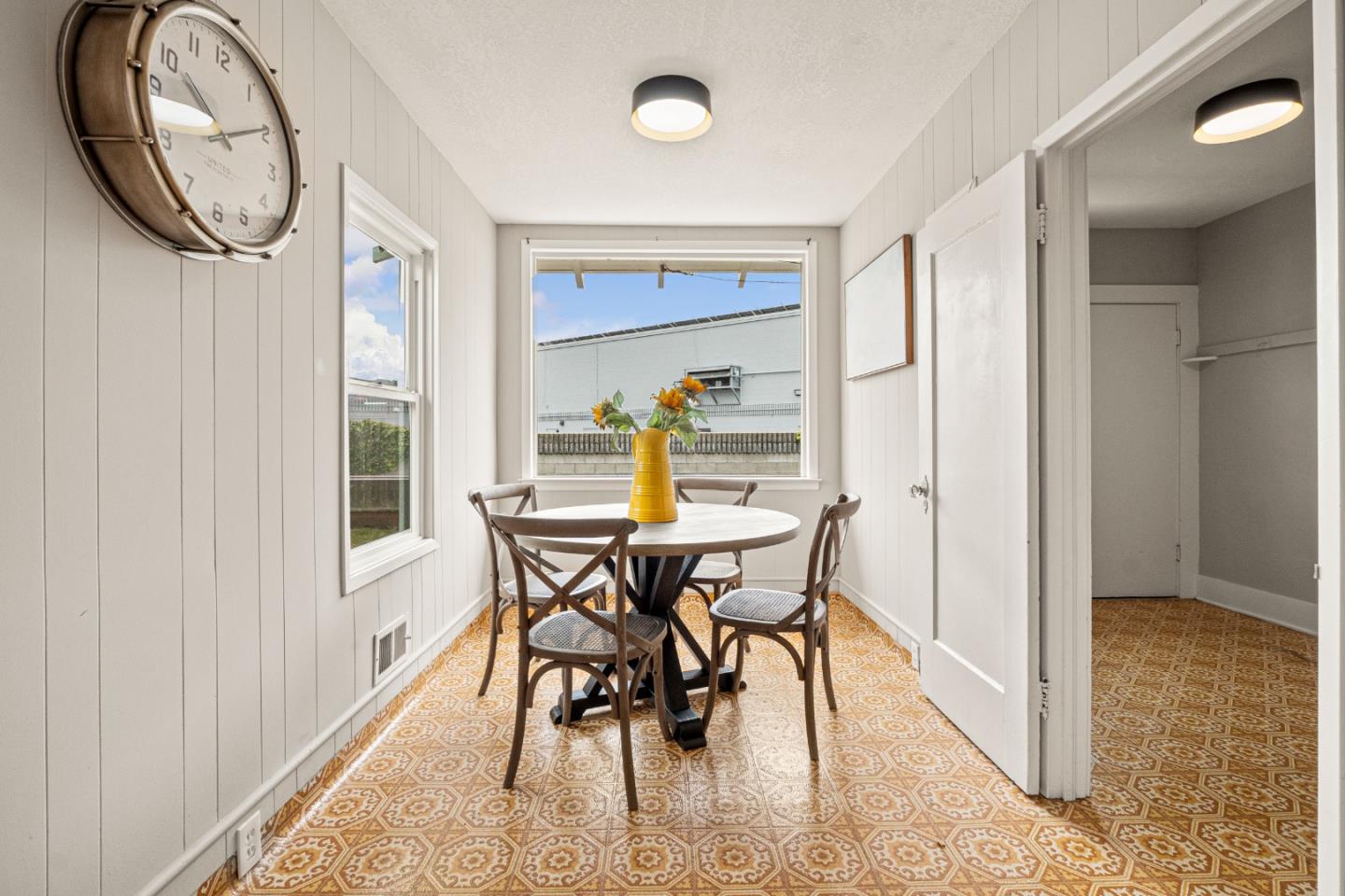 Detail Gallery Image 17 of 34 For 417 Belleville Blvd, Half Moon Bay,  CA 94019 - 3 Beds | 1/1 Baths