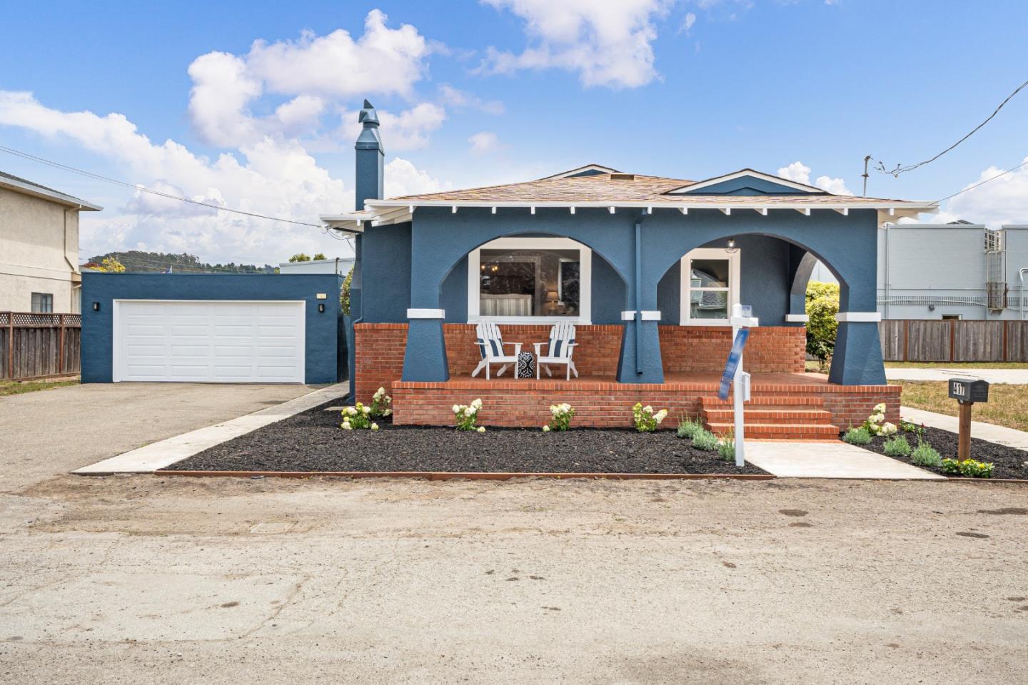 Detail Gallery Image 2 of 34 For 417 Belleville Blvd, Half Moon Bay,  CA 94019 - 3 Beds | 1/1 Baths
