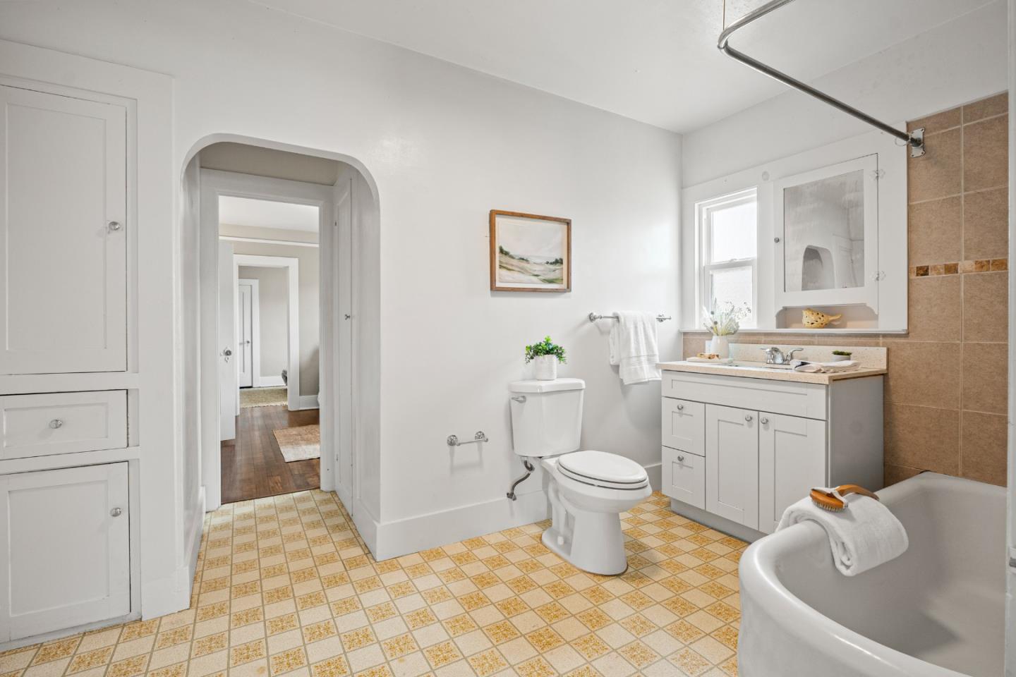 Detail Gallery Image 20 of 34 For 417 Belleville Blvd, Half Moon Bay,  CA 94019 - 3 Beds | 1/1 Baths