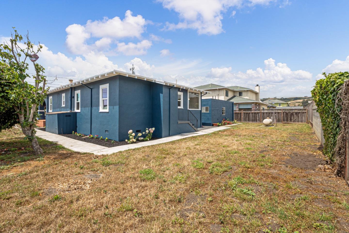 Detail Gallery Image 28 of 34 For 417 Belleville Blvd, Half Moon Bay,  CA 94019 - 3 Beds | 1/1 Baths