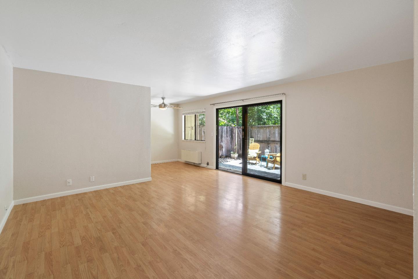 Detail Gallery Image 11 of 44 For 936 Kiely Blvd #F,  Santa Clara,  CA 95051 - 2 Beds | 1 Baths