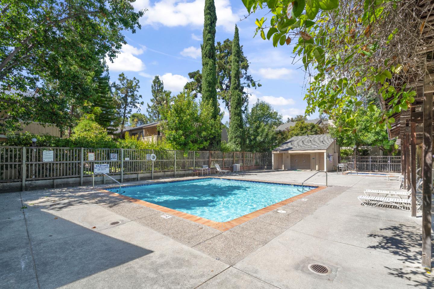 Detail Gallery Image 21 of 44 For 936 Kiely Blvd #F,  Santa Clara,  CA 95051 - 2 Beds | 1 Baths