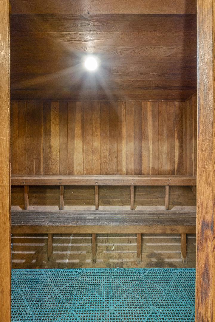 Detail Gallery Image 22 of 44 For 936 Kiely Blvd #F,  Santa Clara,  CA 95051 - 2 Beds | 1 Baths