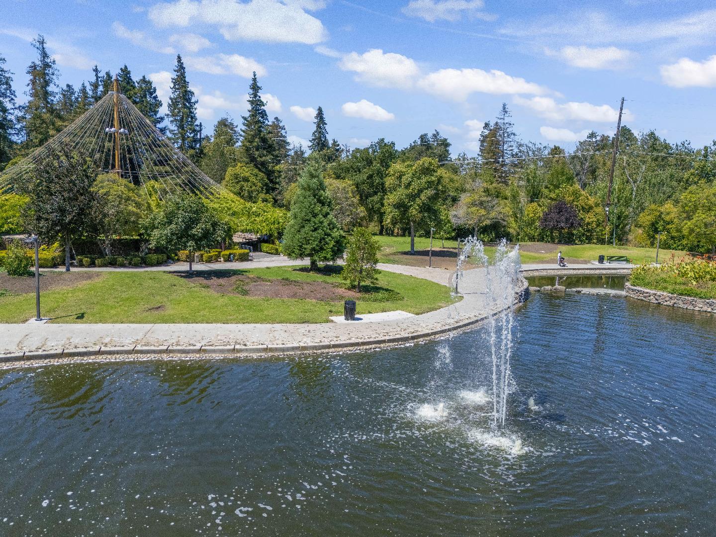 Detail Gallery Image 29 of 44 For 936 Kiely Blvd #F,  Santa Clara,  CA 95051 - 2 Beds | 1 Baths