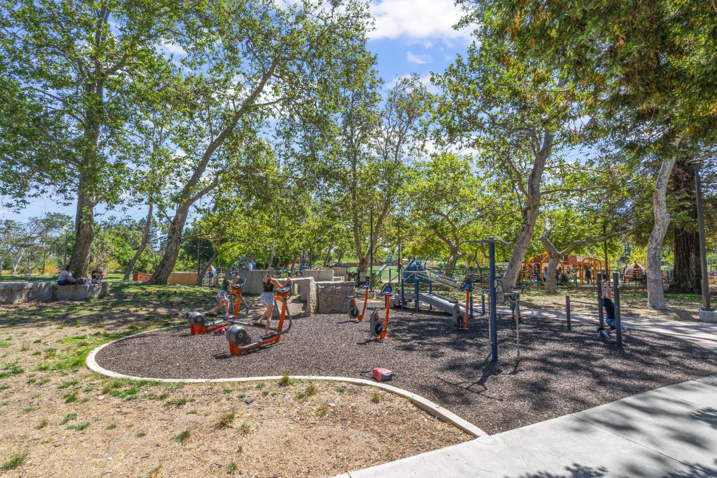 Detail Gallery Image 35 of 44 For 936 Kiely Blvd #F,  Santa Clara,  CA 95051 - 2 Beds | 1 Baths