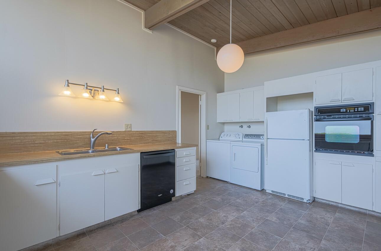 Detail Gallery Image 11 of 31 For 1051 Marcheta Ln, Pebble Beach,  CA 93953 - 3 Beds | 3 Baths