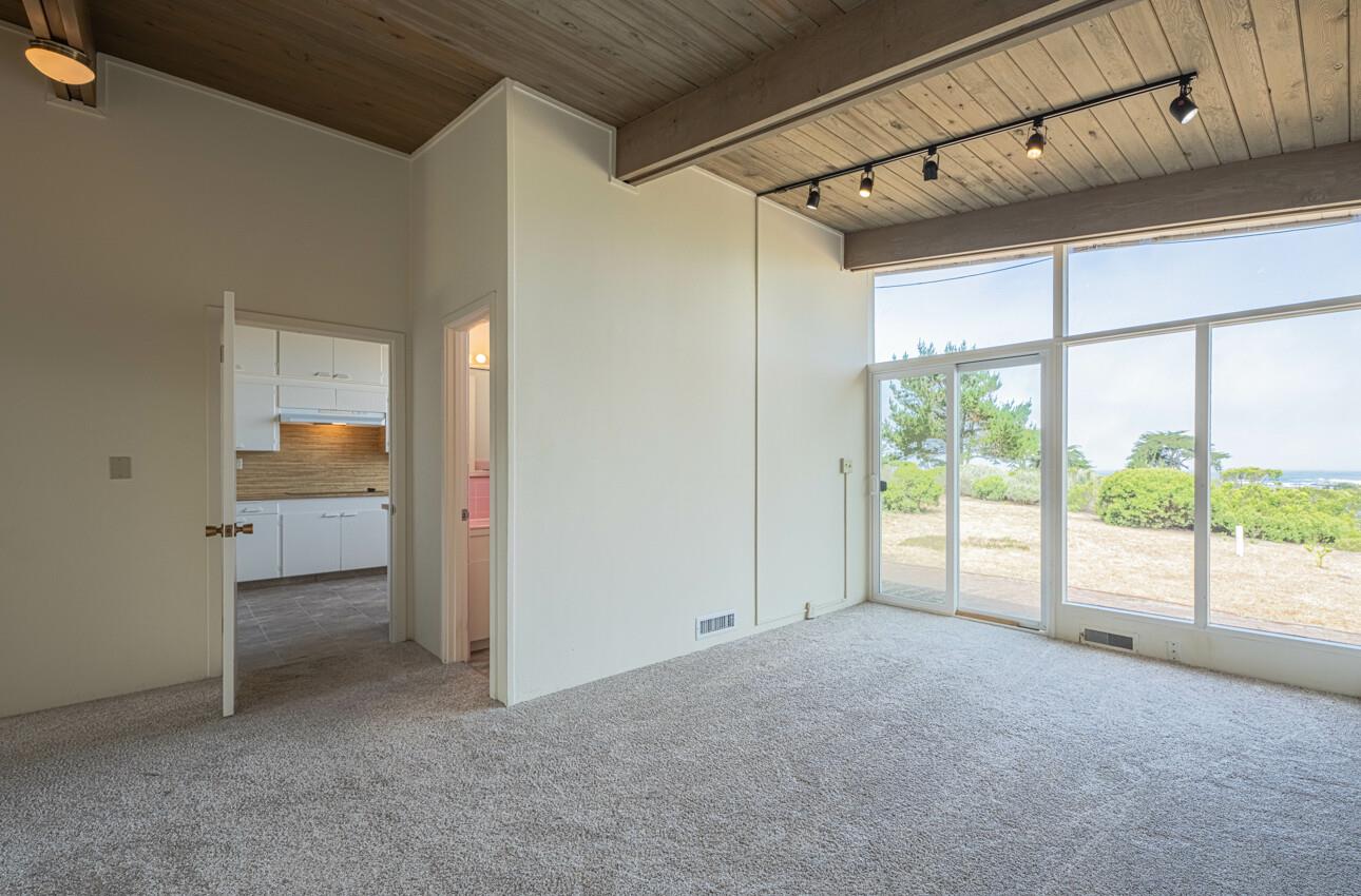 Detail Gallery Image 14 of 31 For 1051 Marcheta Ln, Pebble Beach,  CA 93953 - 3 Beds | 3 Baths