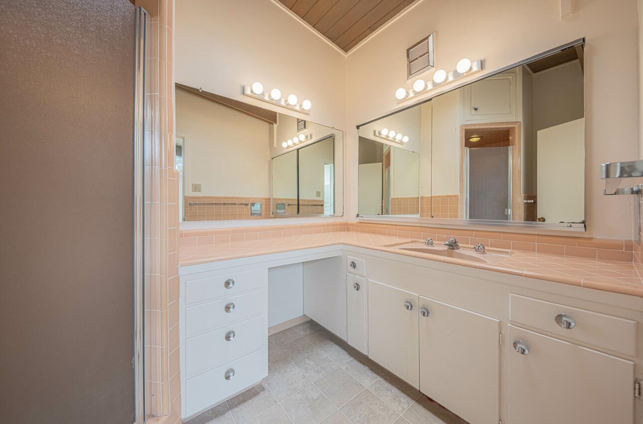 Detail Gallery Image 15 of 31 For 1051 Marcheta Ln, Pebble Beach,  CA 93953 - 3 Beds | 3 Baths
