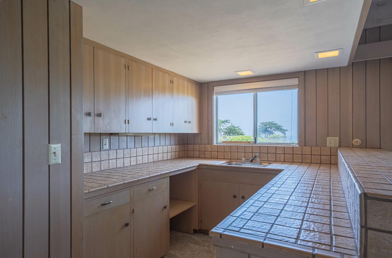 Detail Gallery Image 18 of 31 For 1051 Marcheta Ln, Pebble Beach,  CA 93953 - 3 Beds | 3 Baths