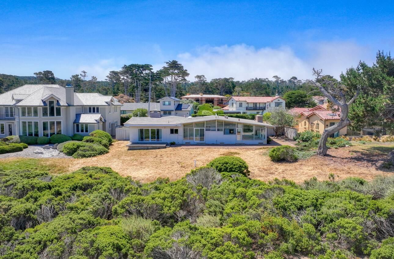 Detail Gallery Image 2 of 31 For 1051 Marcheta Ln, Pebble Beach,  CA 93953 - 3 Beds | 3 Baths
