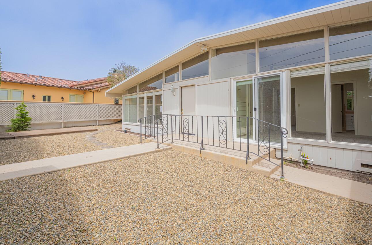 Detail Gallery Image 4 of 31 For 1051 Marcheta Ln, Pebble Beach,  CA 93953 - 3 Beds | 3 Baths