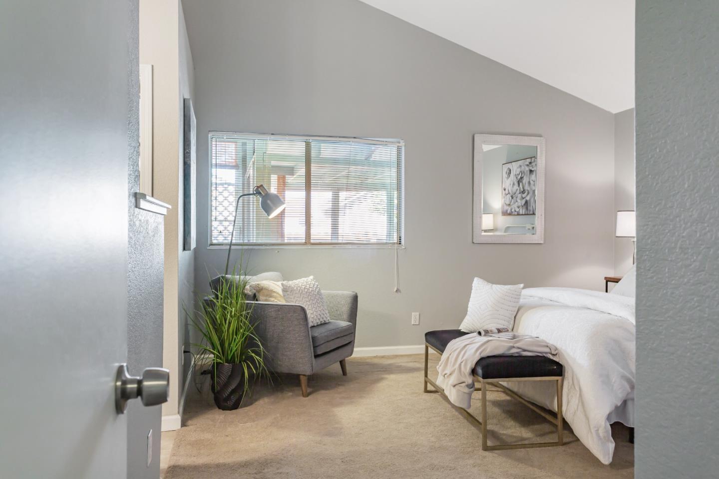 Detail Gallery Image 10 of 24 For 1033 Peppertree Dr, Fairfield,  CA 94533 - 3 Beds | 2 Baths