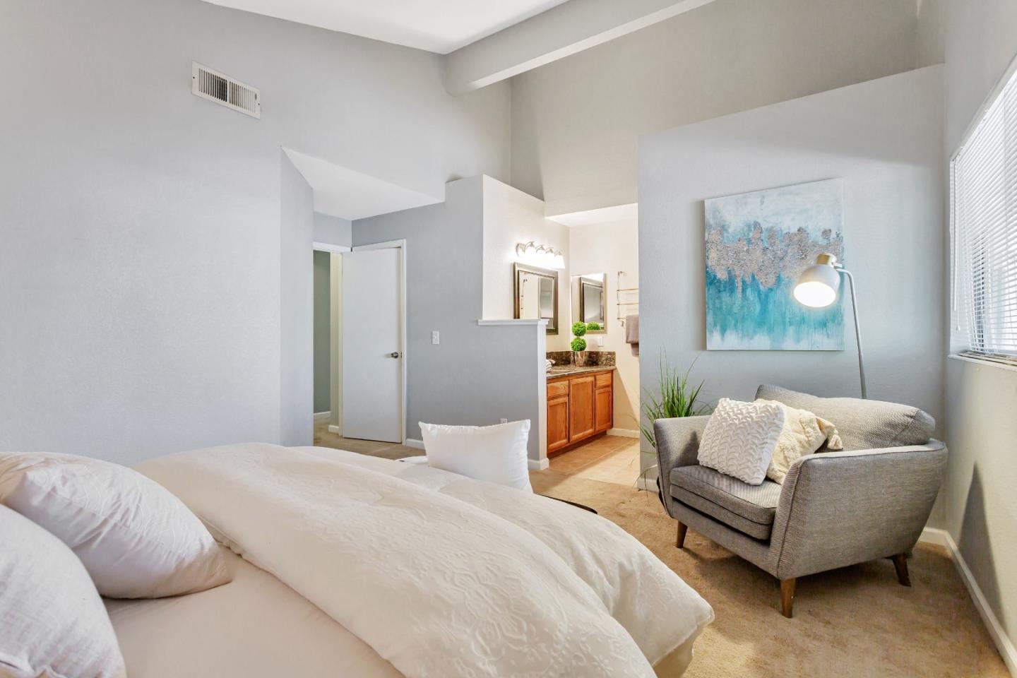 Detail Gallery Image 14 of 24 For 1033 Peppertree Dr, Fairfield,  CA 94533 - 3 Beds | 2 Baths