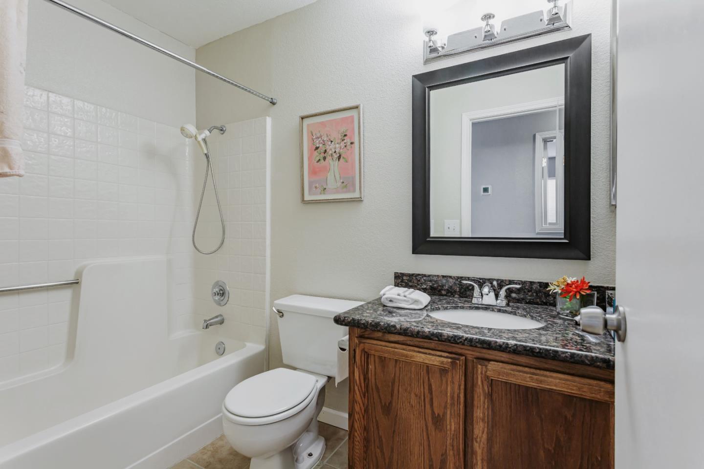 Detail Gallery Image 20 of 24 For 1033 Peppertree Dr, Fairfield,  CA 94533 - 3 Beds | 2 Baths
