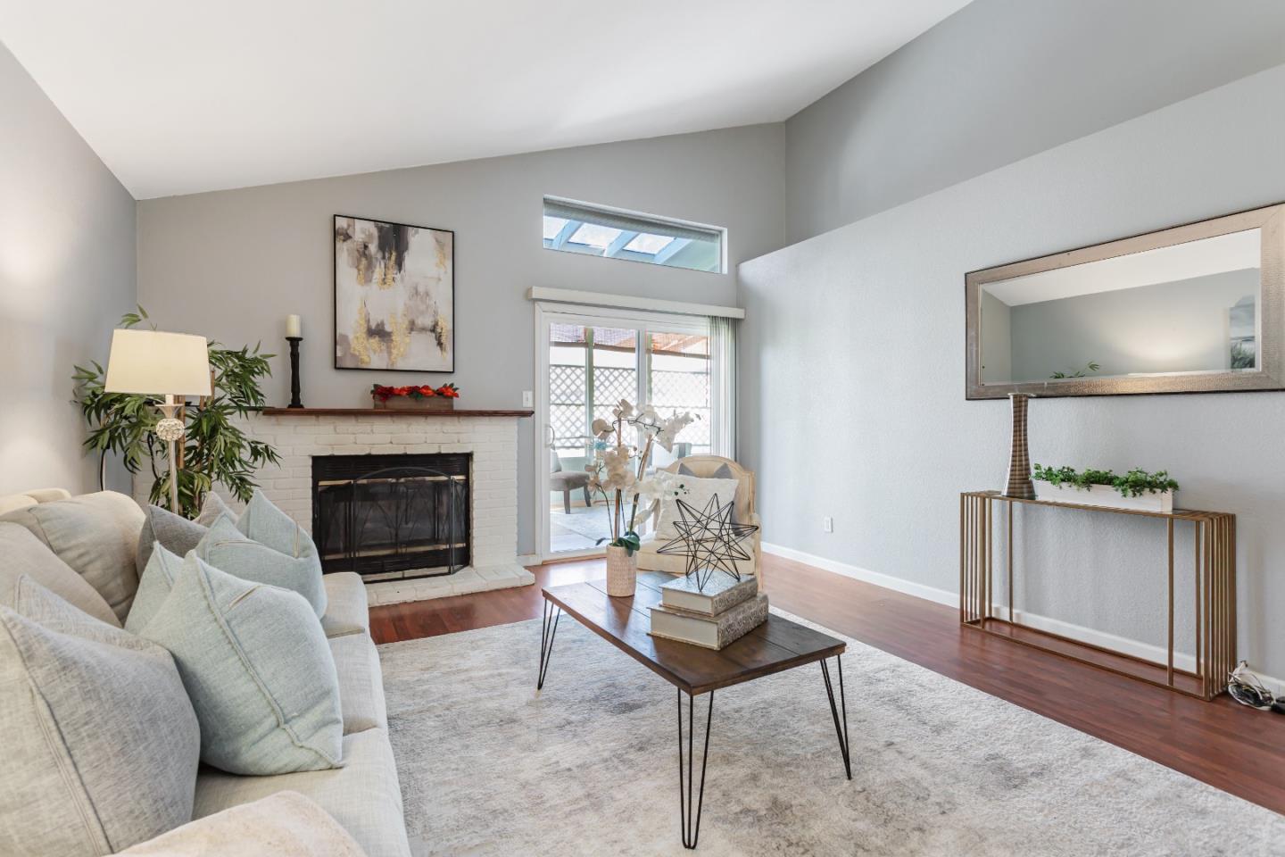 Detail Gallery Image 9 of 24 For 1033 Peppertree Dr, Fairfield,  CA 94533 - 3 Beds | 2 Baths