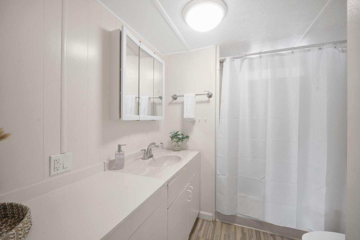 Detail Gallery Image 13 of 26 For 2580 Senter Rd #495,  San Jose,  CA 95111 - 3 Beds | 2 Baths