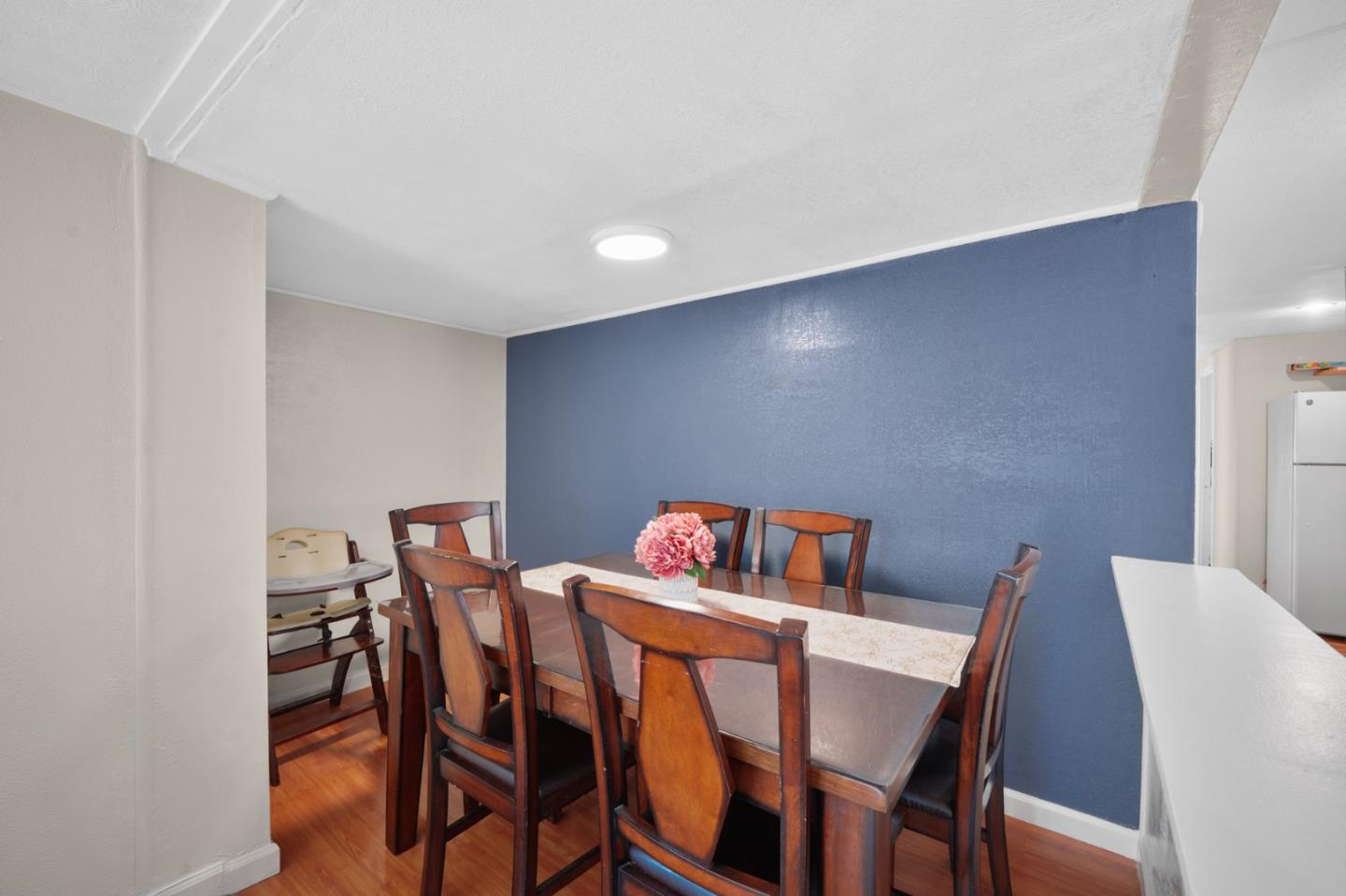 Detail Gallery Image 5 of 26 For 2580 Senter Rd #495,  San Jose,  CA 95111 - 3 Beds | 2 Baths