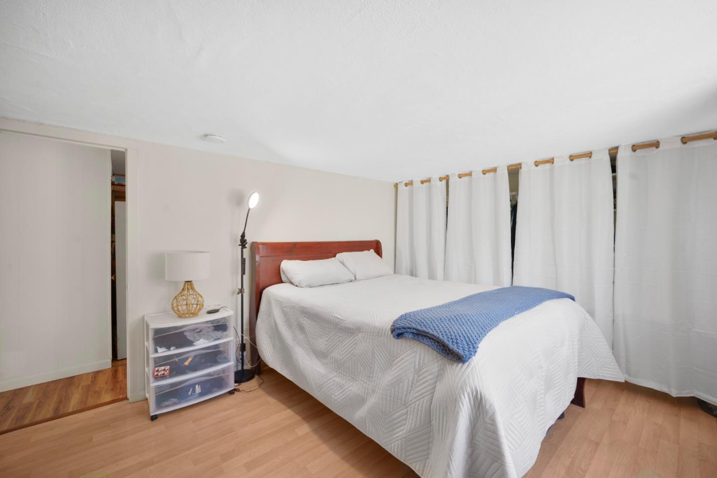 Detail Gallery Image 8 of 26 For 2580 Senter Rd #495,  San Jose,  CA 95111 - 3 Beds | 2 Baths