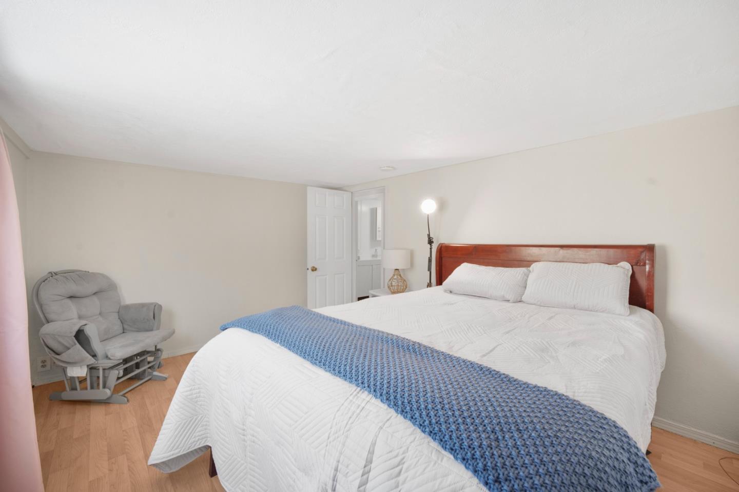 Detail Gallery Image 9 of 26 For 2580 Senter Rd #495,  San Jose,  CA 95111 - 3 Beds | 2 Baths