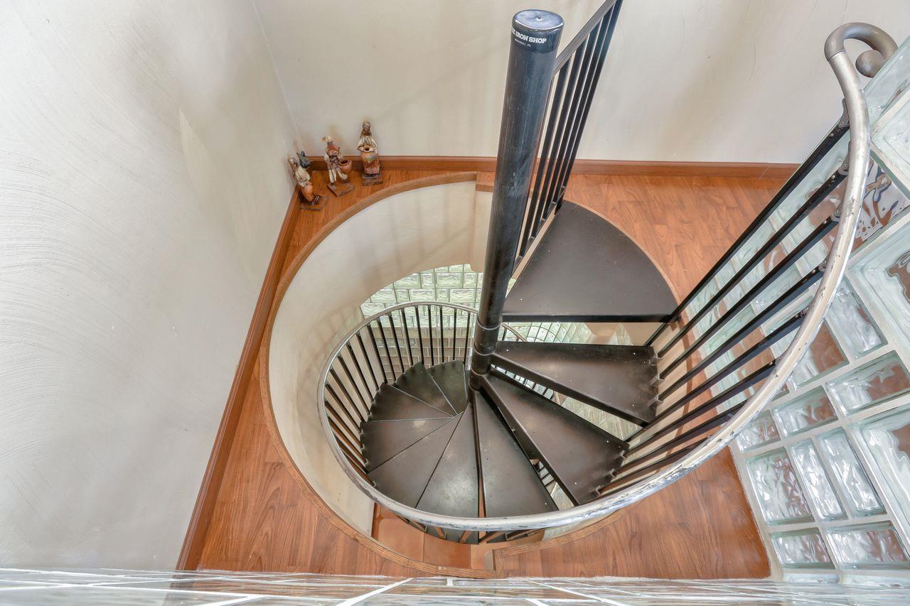 Detail Gallery Image 12 of 21 For 725 Correas St, Half Moon Bay,  CA 94019 - 3 Beds | 2/1 Baths