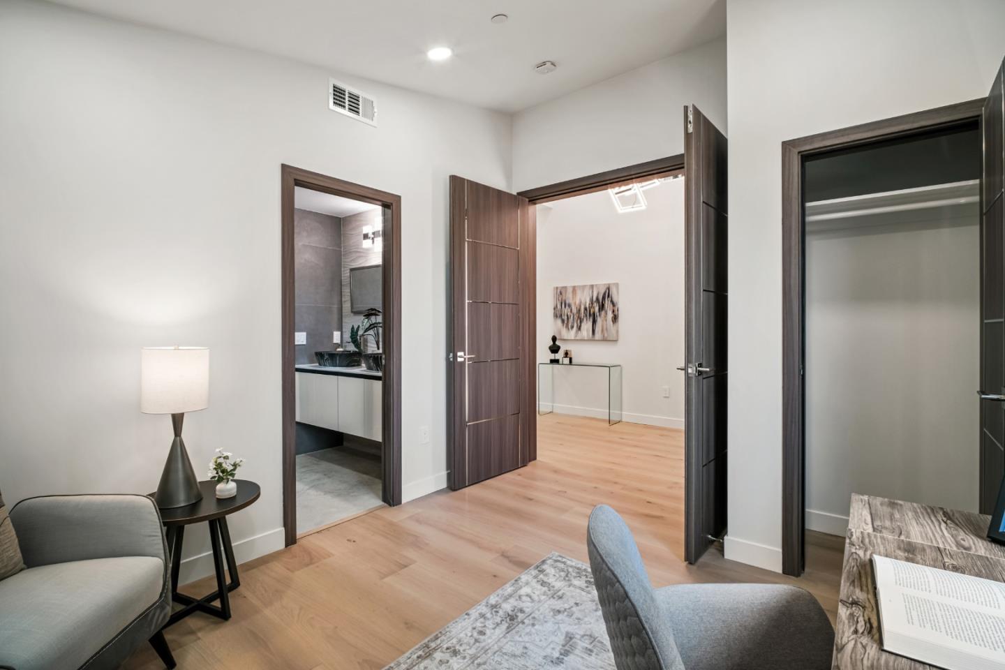 Detail Gallery Image 10 of 84 For 239 Eureka Ct, Sunnyvale,  CA 94085 - 4 Beds | 3/1 Baths