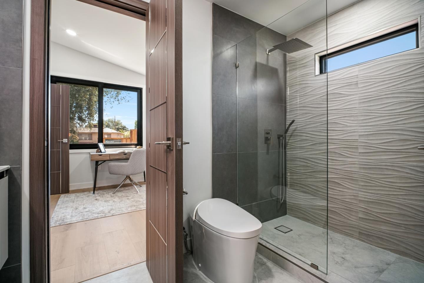 Detail Gallery Image 12 of 84 For 239 Eureka Ct, Sunnyvale,  CA 94085 - 4 Beds | 3/1 Baths