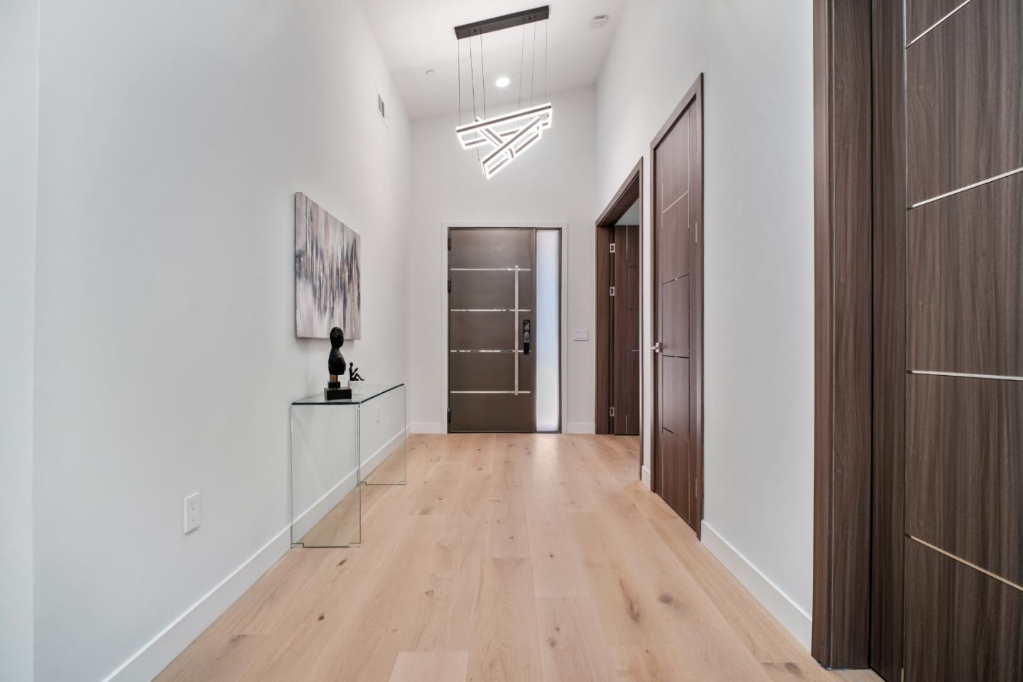 Detail Gallery Image 19 of 84 For 239 Eureka Ct, Sunnyvale,  CA 94085 - 4 Beds | 3/1 Baths