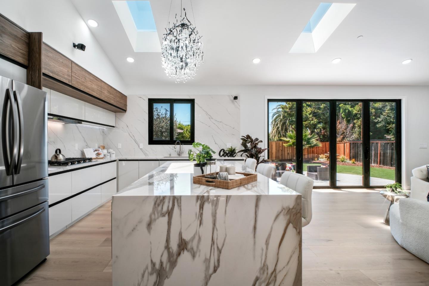 Detail Gallery Image 21 of 84 For 239 Eureka Ct, Sunnyvale,  CA 94085 - 4 Beds | 3/1 Baths