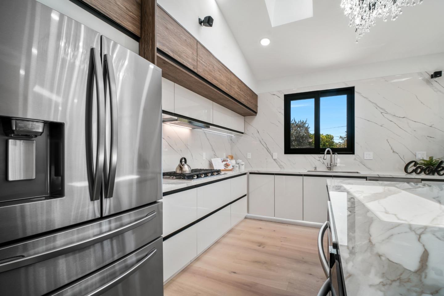 Detail Gallery Image 27 of 84 For 239 Eureka Ct, Sunnyvale,  CA 94085 - 4 Beds | 3/1 Baths