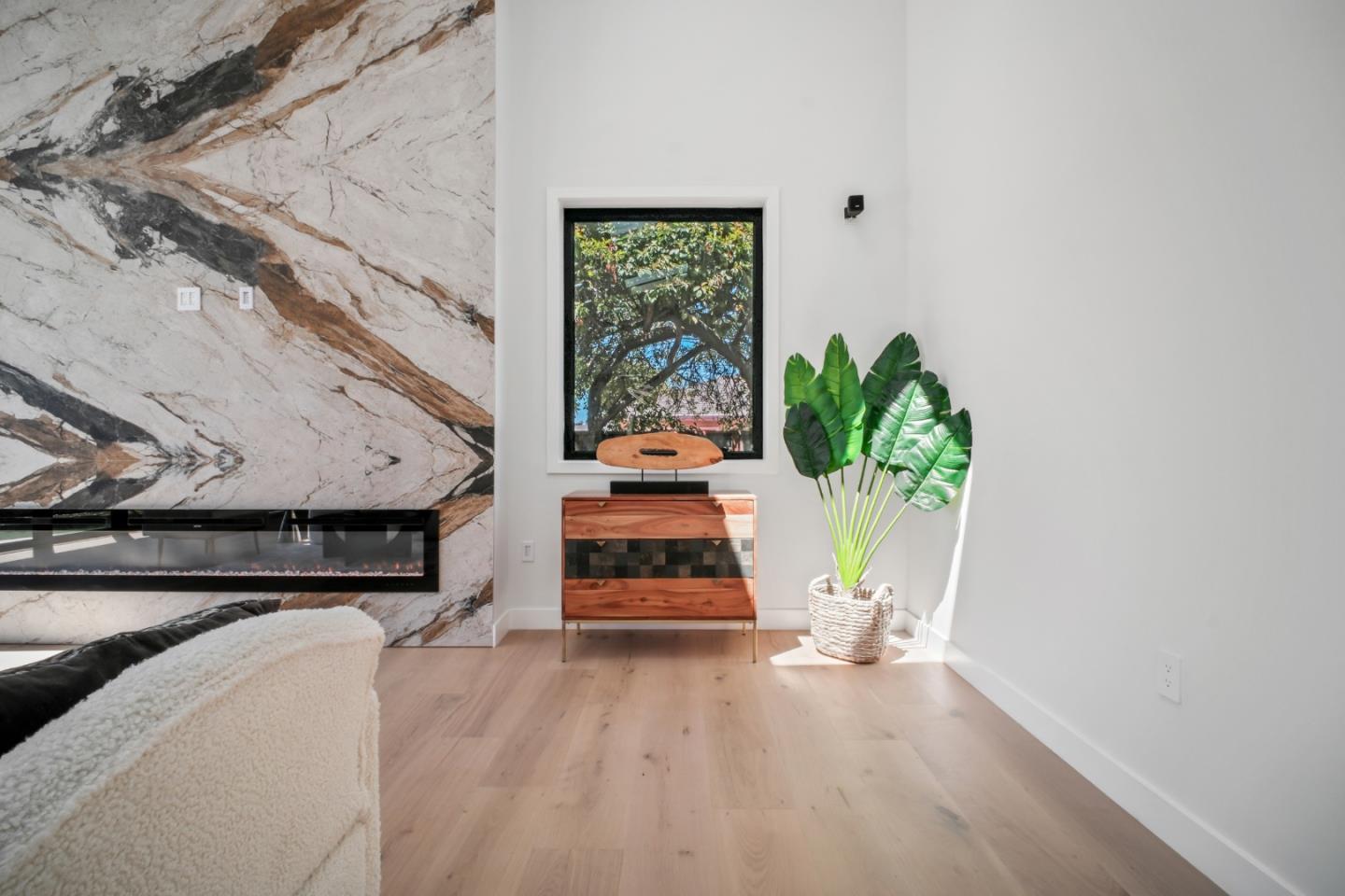 Detail Gallery Image 32 of 84 For 239 Eureka Ct, Sunnyvale,  CA 94085 - 4 Beds | 3/1 Baths