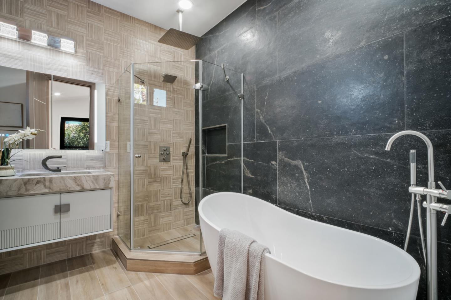 Detail Gallery Image 45 of 84 For 239 Eureka Ct, Sunnyvale,  CA 94085 - 4 Beds | 3/1 Baths