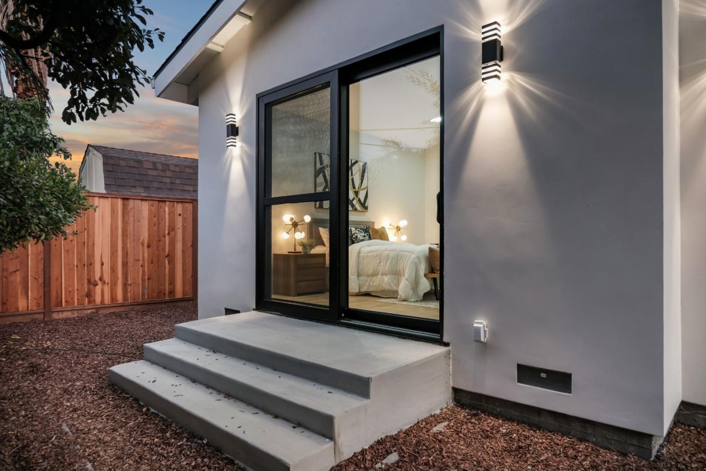 Detail Gallery Image 75 of 84 For 239 Eureka Ct, Sunnyvale,  CA 94085 - 4 Beds | 3/1 Baths