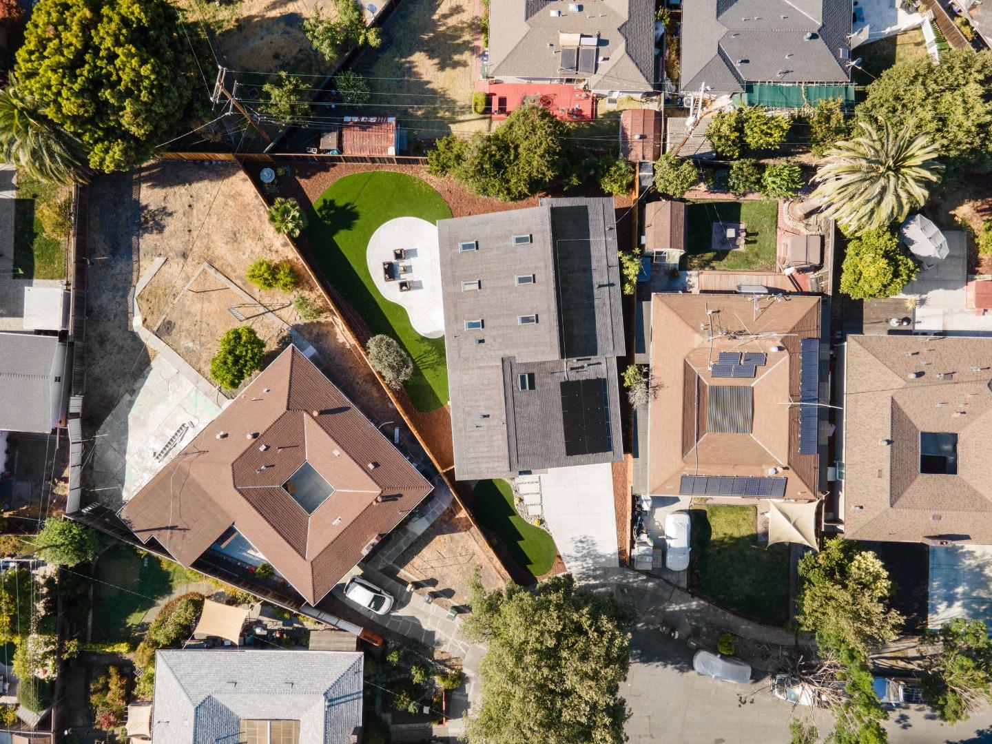 Detail Gallery Image 78 of 84 For 239 Eureka Ct, Sunnyvale,  CA 94085 - 4 Beds | 3/1 Baths