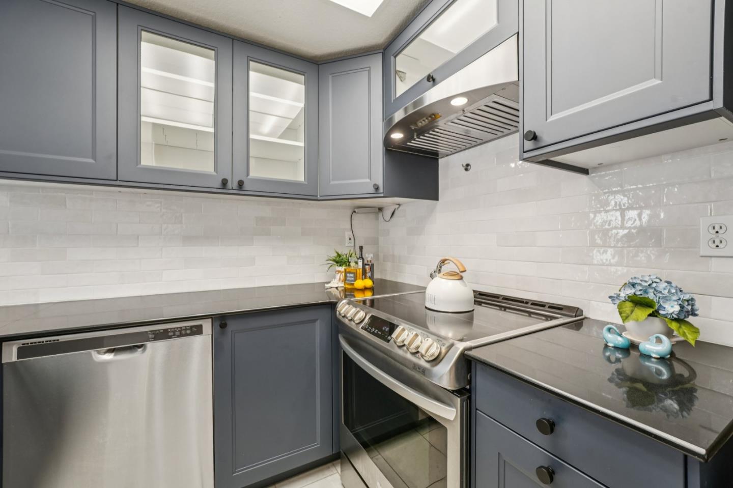 Detail Gallery Image 11 of 35 For 255 Sumba Ct, San Jose,  CA 95123 - 3 Beds | 2 Baths