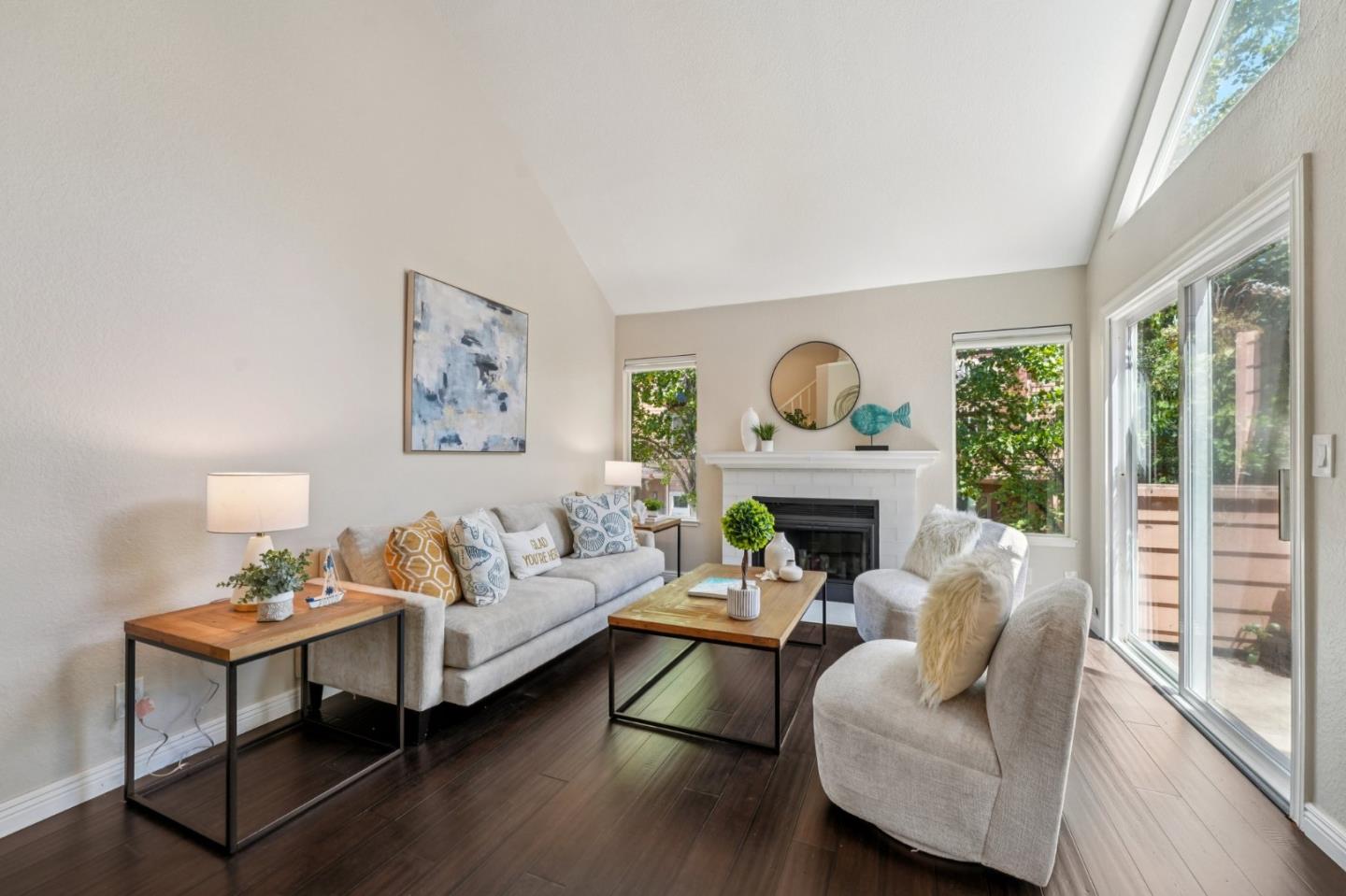 Detail Gallery Image 4 of 35 For 255 Sumba Ct, San Jose,  CA 95123 - 3 Beds | 2 Baths
