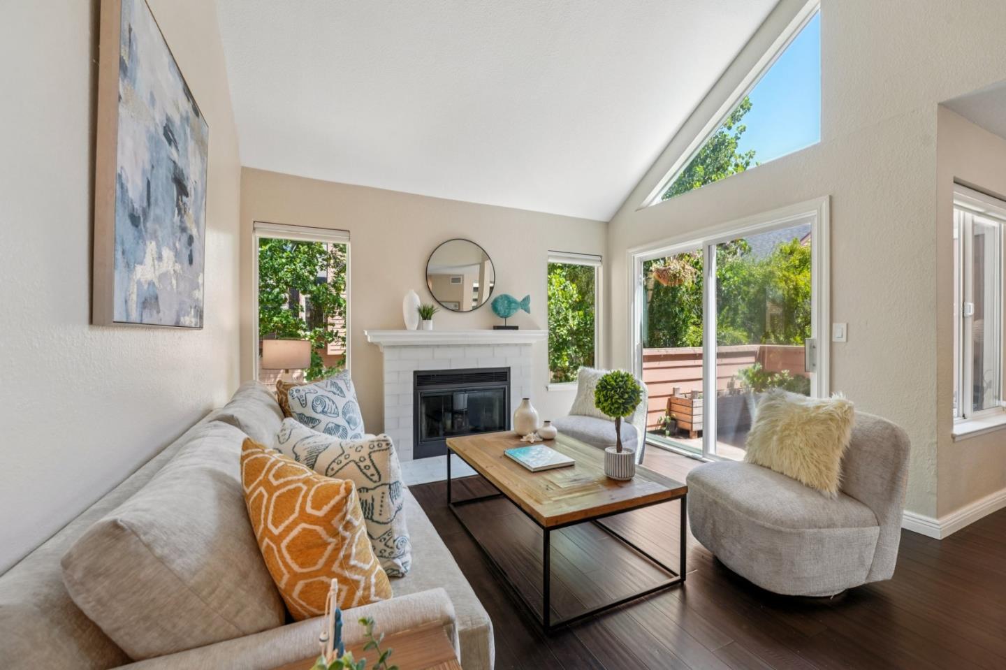 Detail Gallery Image 5 of 35 For 255 Sumba Ct, San Jose,  CA 95123 - 3 Beds | 2 Baths