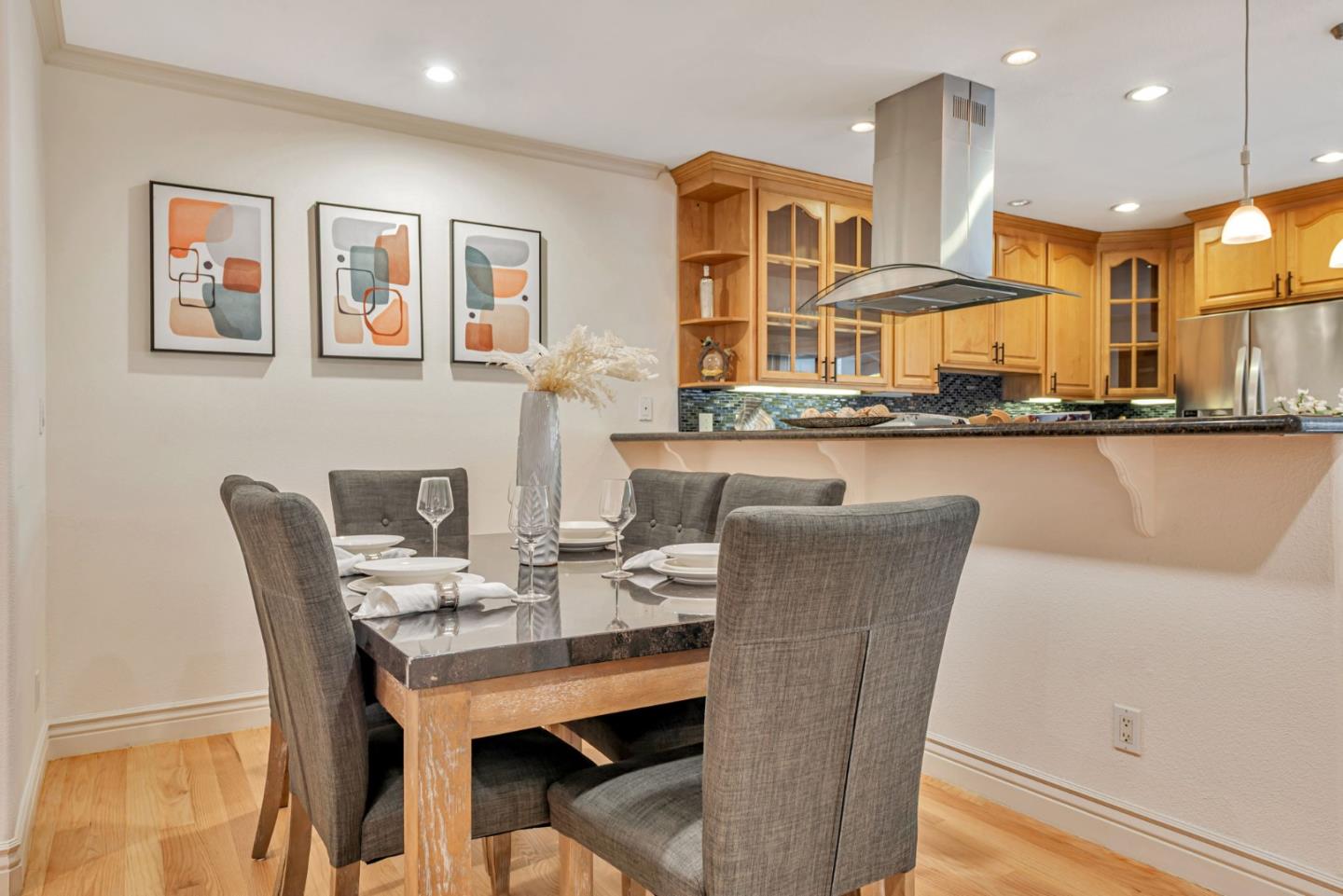 Detail Gallery Image 11 of 23 For 5007 Grimsby Dr, San Jose,  CA 95130 - 3 Beds | 2 Baths