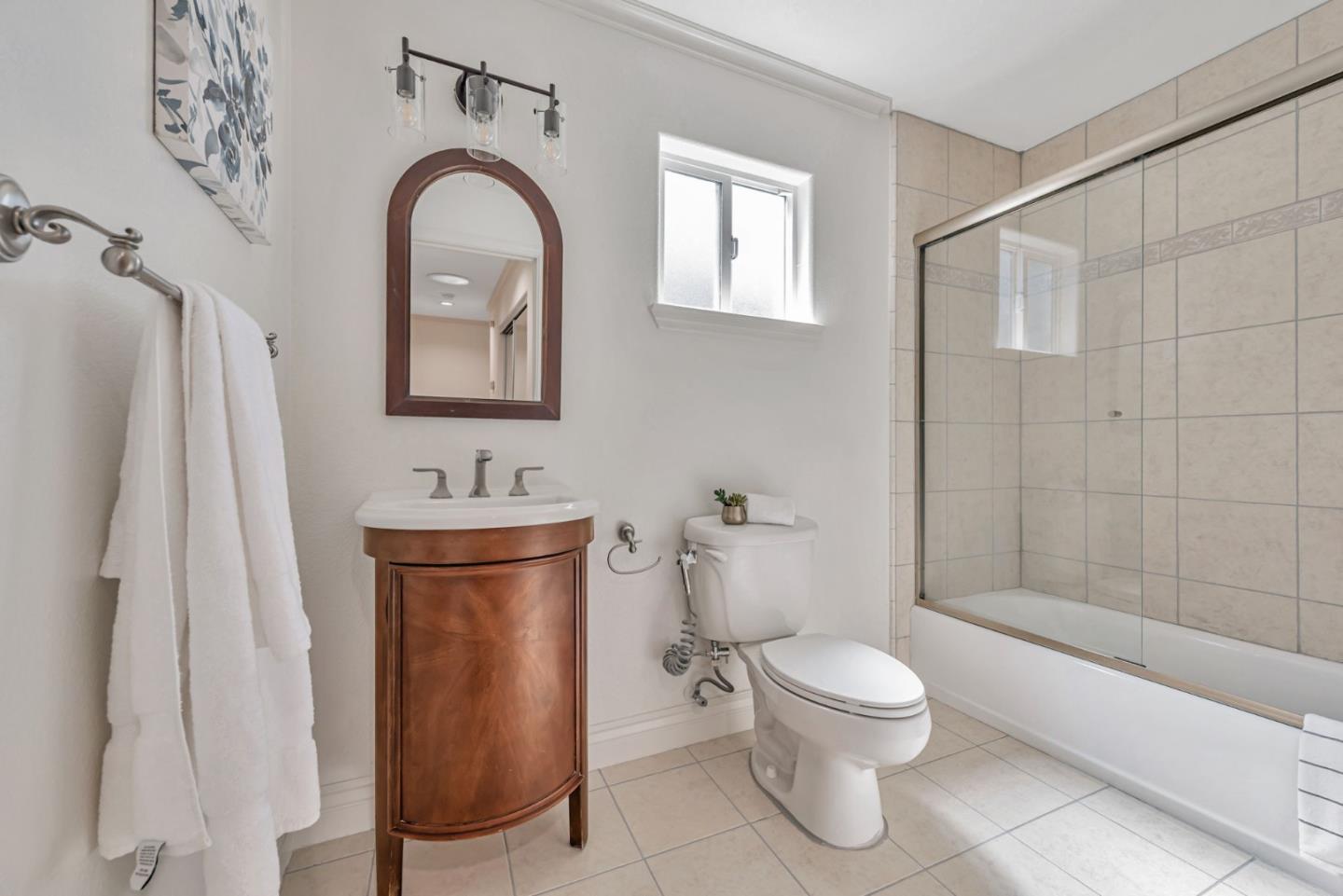 Detail Gallery Image 13 of 23 For 5007 Grimsby Dr, San Jose,  CA 95130 - 3 Beds | 2 Baths