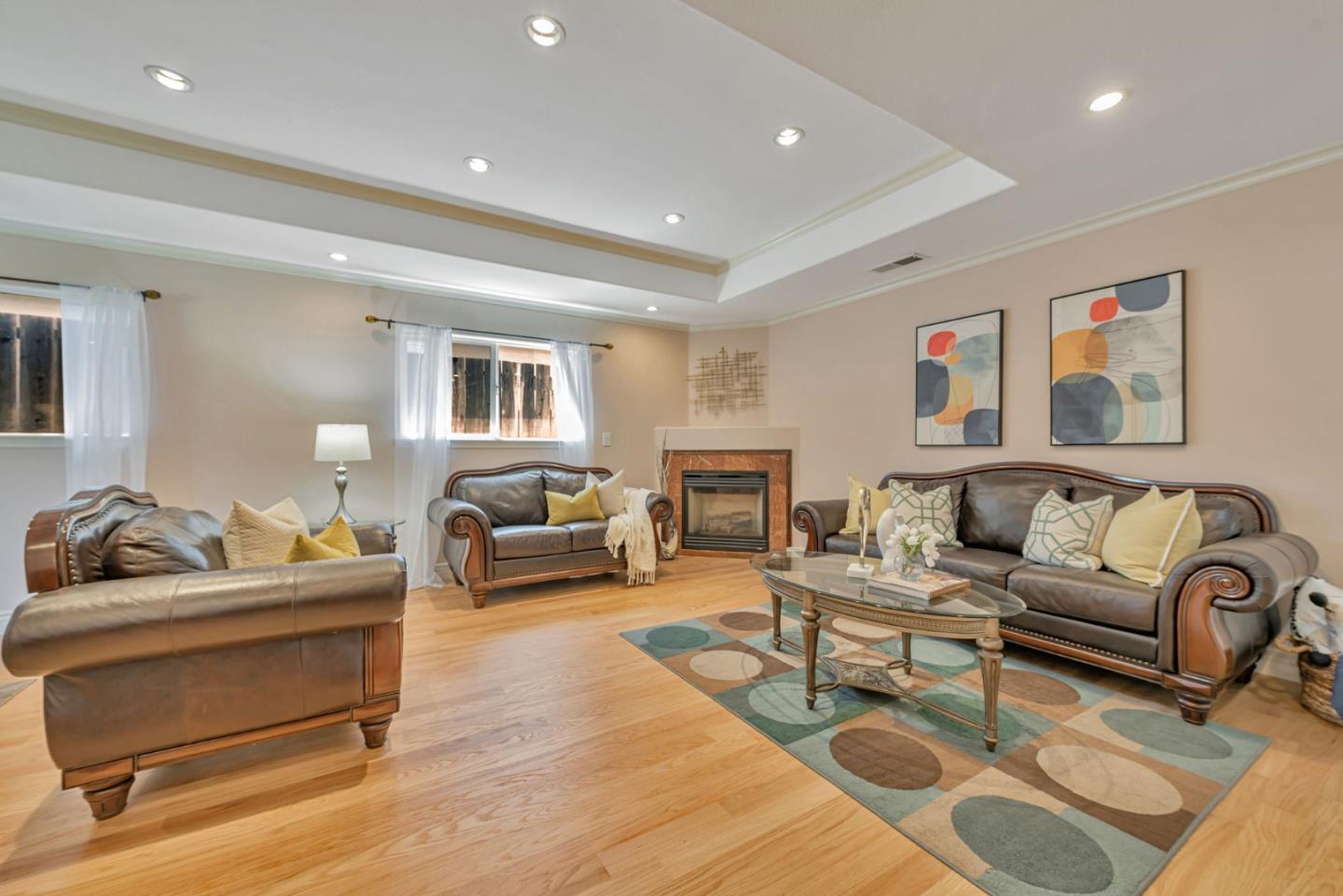 Detail Gallery Image 4 of 23 For 5007 Grimsby Dr, San Jose,  CA 95130 - 3 Beds | 2 Baths