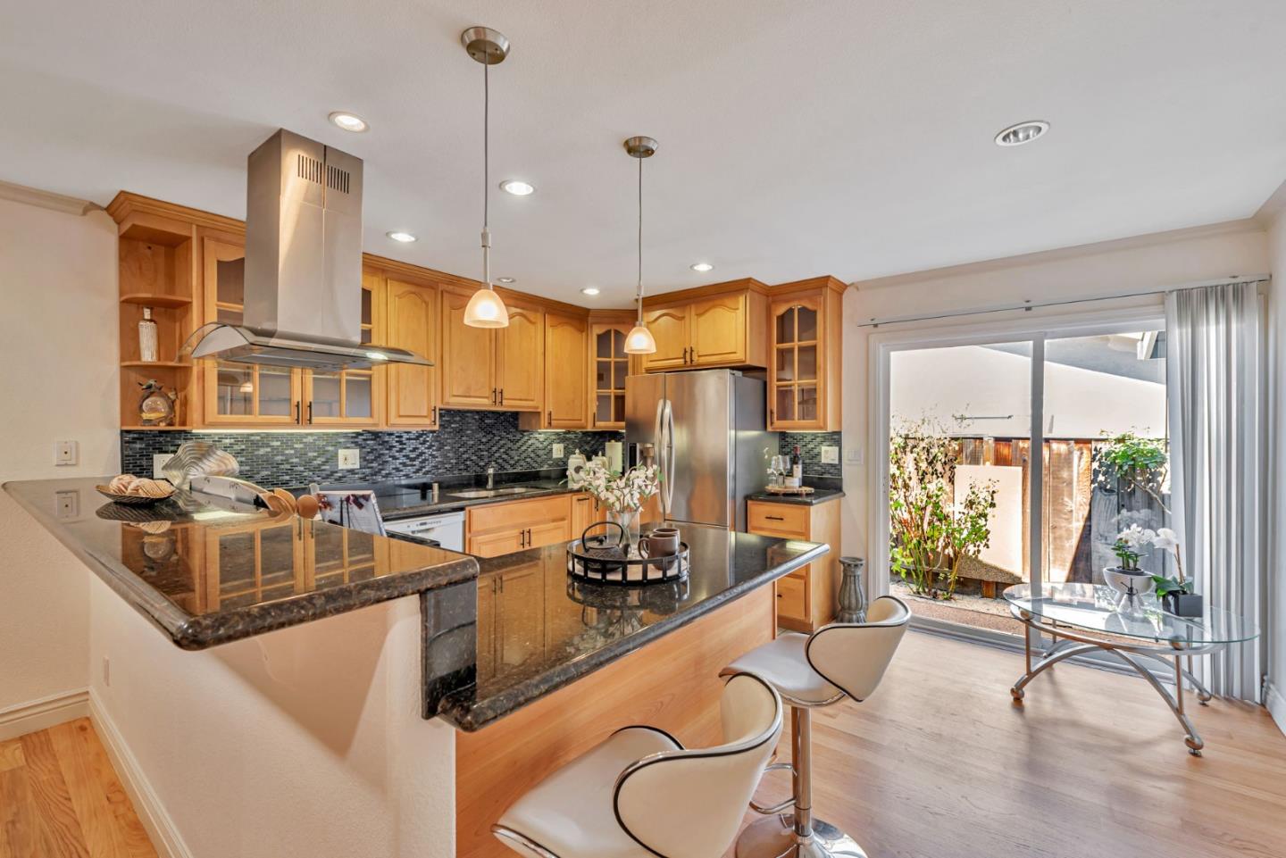 Detail Gallery Image 7 of 23 For 5007 Grimsby Dr, San Jose,  CA 95130 - 3 Beds | 2 Baths