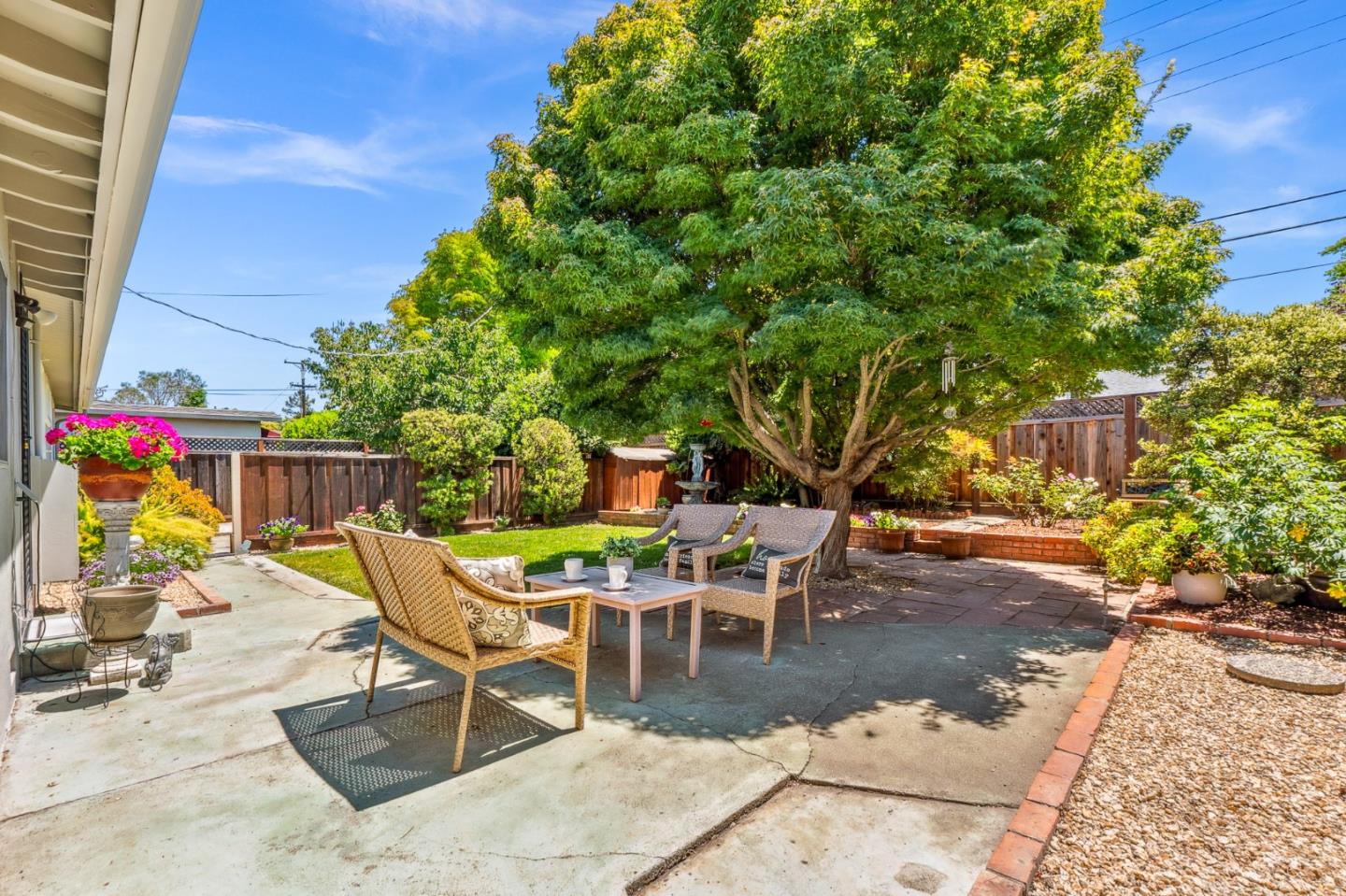 Detail Gallery Image 22 of 31 For 2362 Peachtree Ln, San Jose,  CA 95128 - 2 Beds | 1 Baths