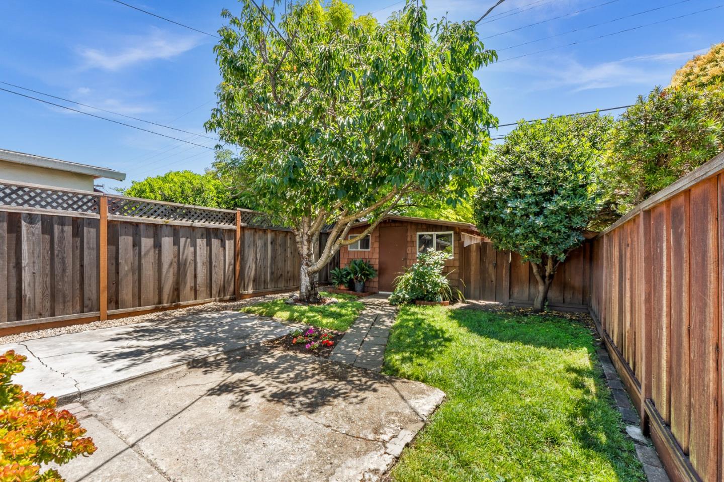 Detail Gallery Image 25 of 31 For 2362 Peachtree Ln, San Jose,  CA 95128 - 2 Beds | 1 Baths