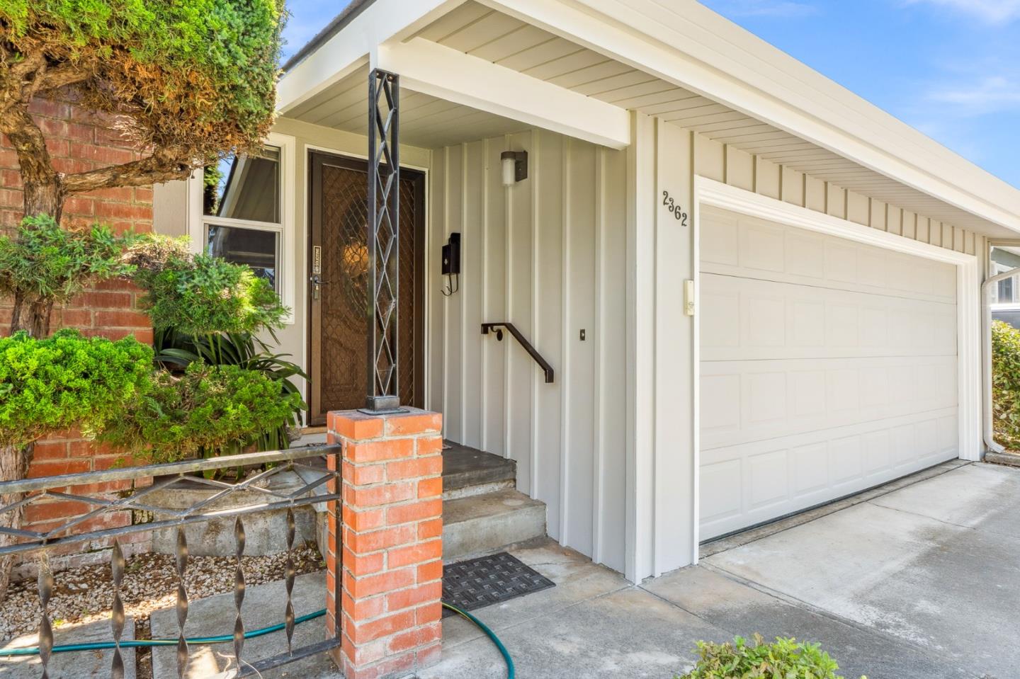 Detail Gallery Image 4 of 31 For 2362 Peachtree Ln, San Jose,  CA 95128 - 2 Beds | 1 Baths