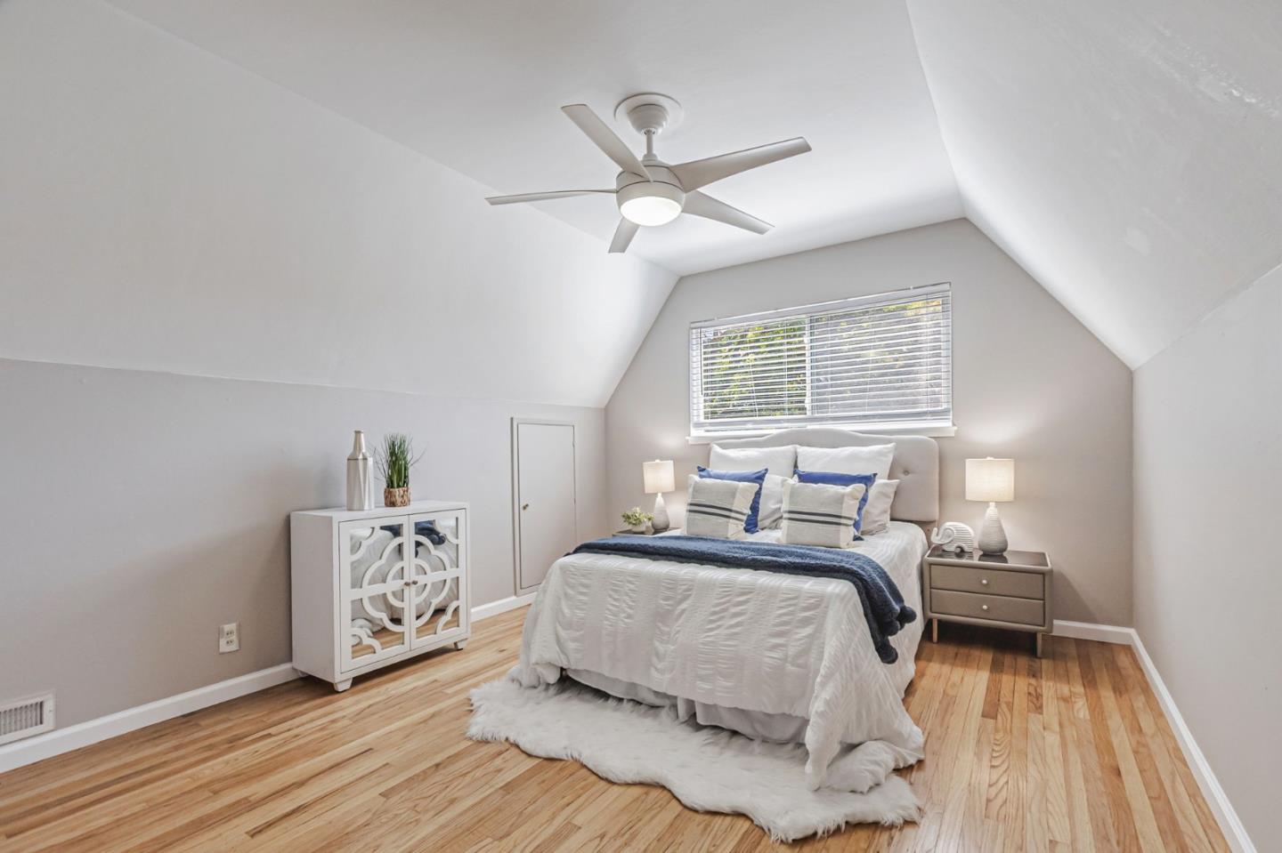 Detail Gallery Image 31 of 50 For 2538 Saint Lawrence Dr, San Jose,  CA 95124 - 4 Beds | 2 Baths