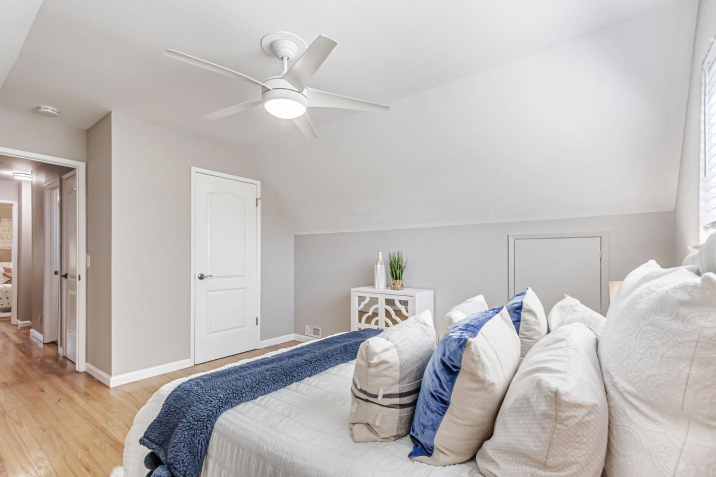 Detail Gallery Image 32 of 50 For 2538 Saint Lawrence Dr, San Jose,  CA 95124 - 4 Beds | 2 Baths