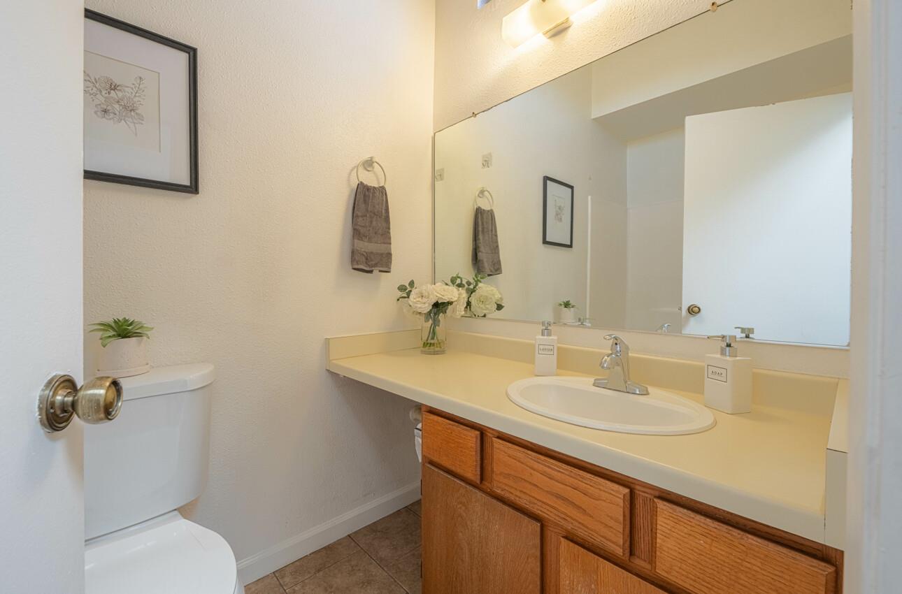 Detail Gallery Image 20 of 22 For 104 Rossi St #3,  Salinas,  CA 93901 - 1 Beds | 1/1 Baths
